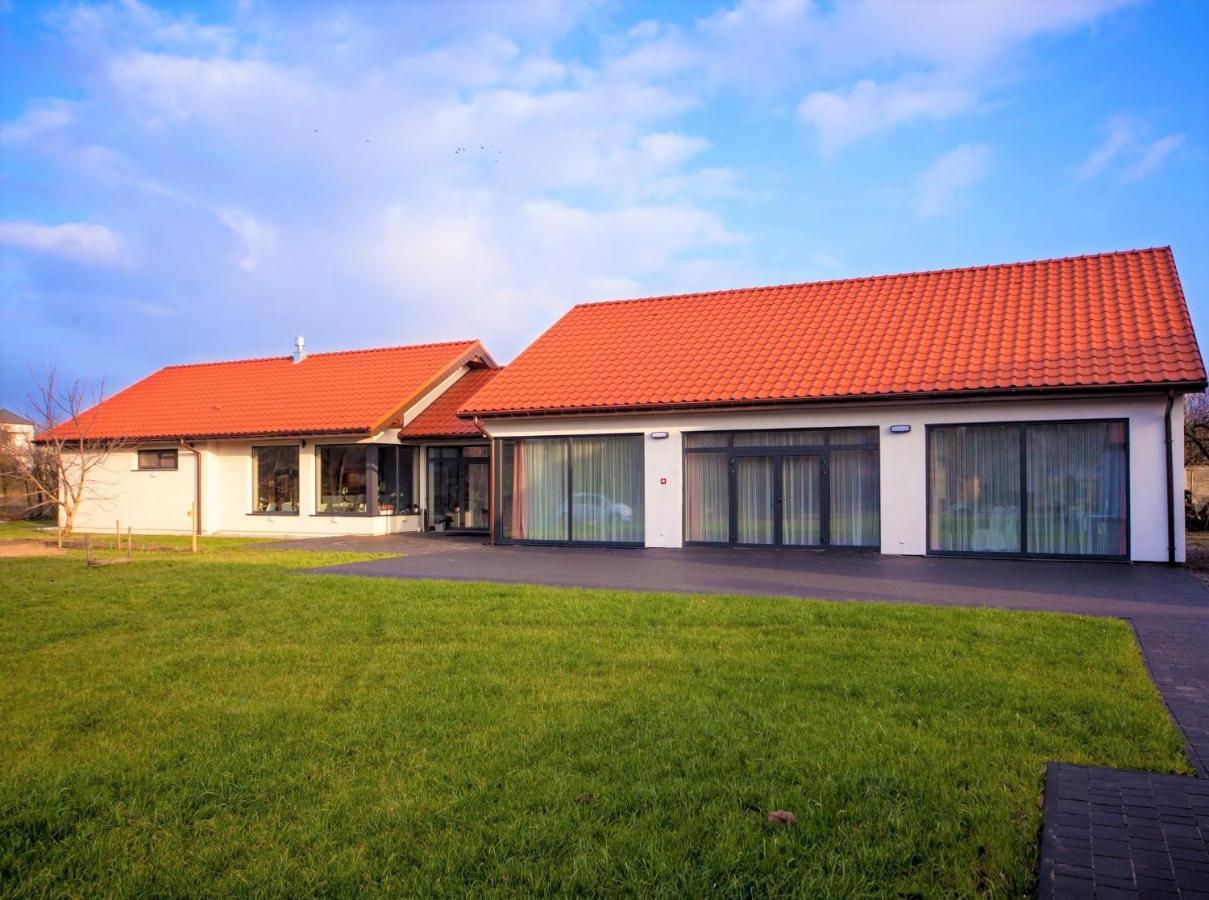 Vila Sadova Park Ślesin Exteriér fotografie